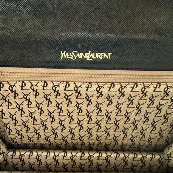 •SOLD•Yves Saint Laurent Vintage Clutch + Original Box - Picture 5 of 5